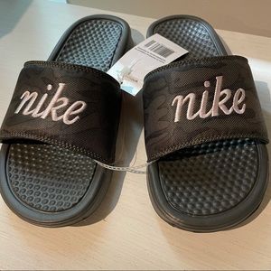 Nike benassi JDI camo print slides